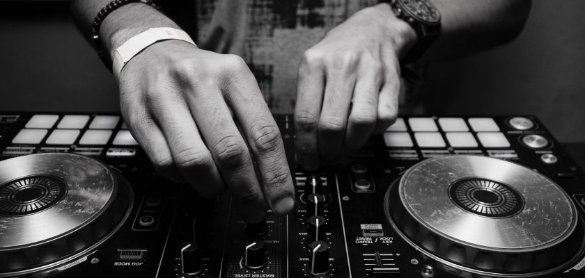DJ'ler Kaç Para Kazanıyor?